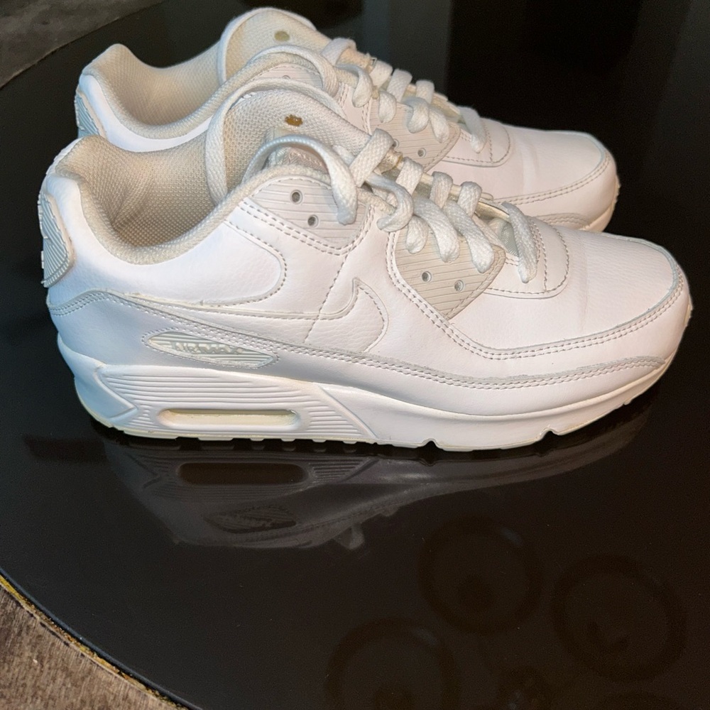 Nike Airmax 90 Sneakers Men size 6 White/White/Metallic